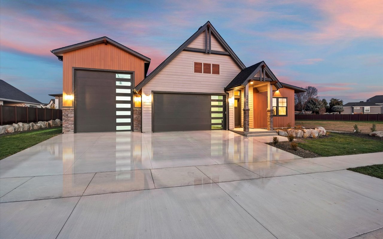 Modern Craftsman on One-Third of an Acre in Star, Idaho