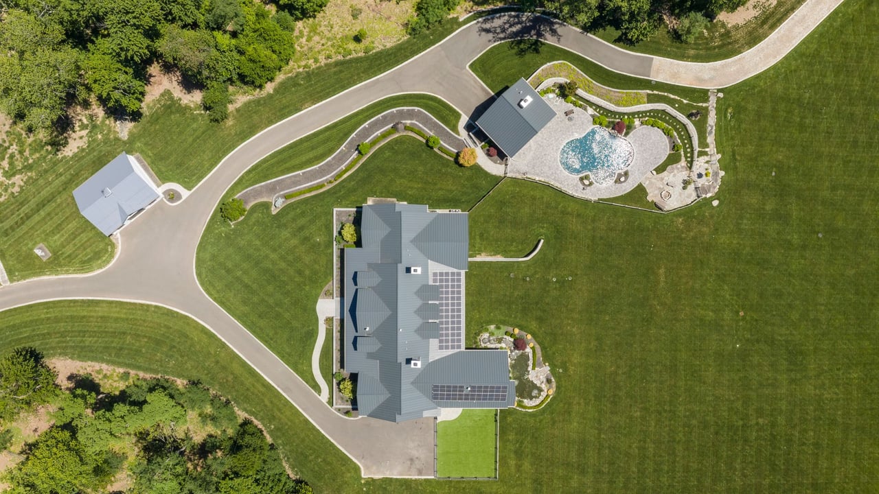 7 Homelands Dr