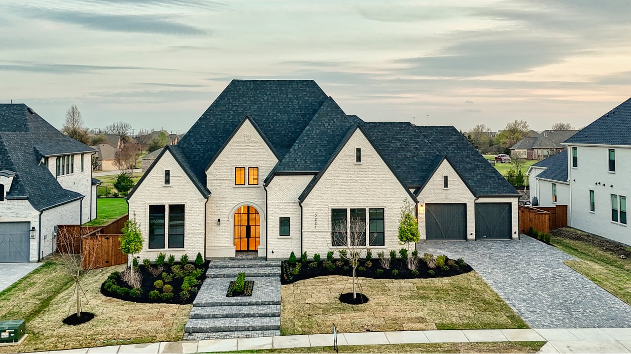 3221 Grandeur Street