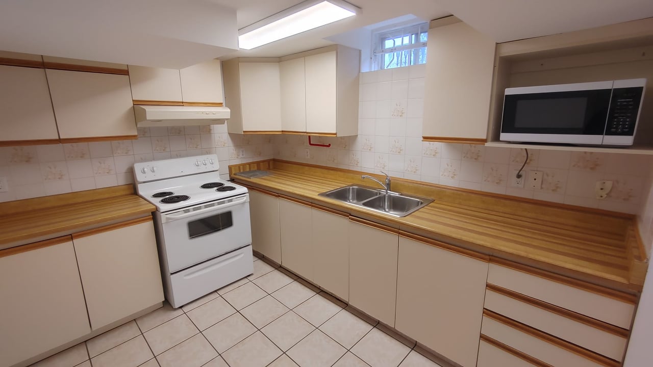 112 Trafalgar Square Lower