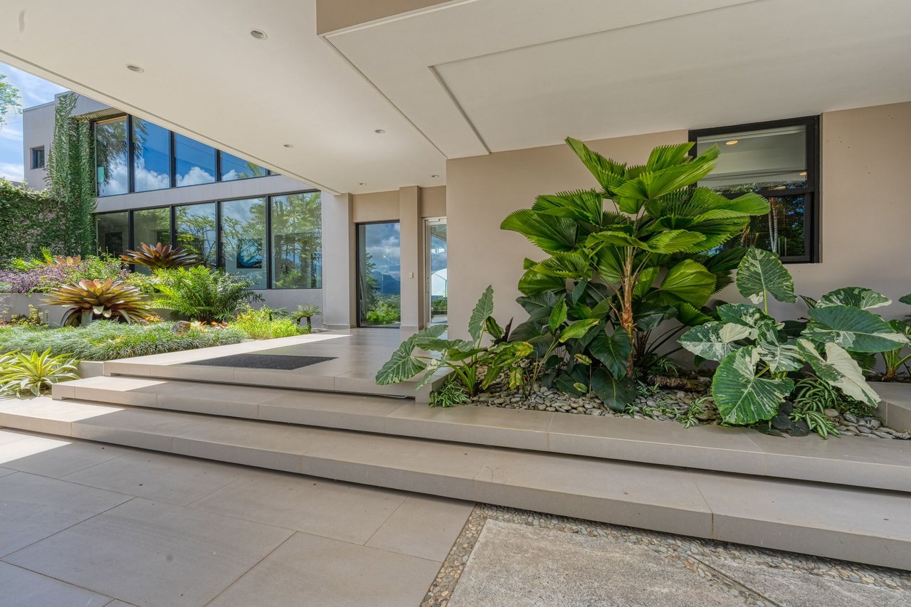 Chateau Montage: A Luxurious Oasis in Costa Rica's Natural Paradise