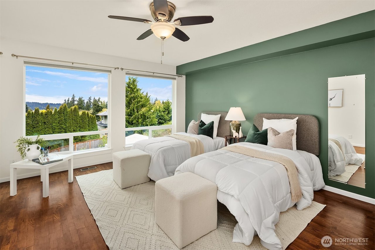 10612 MacArthur Lane, Mukilteo