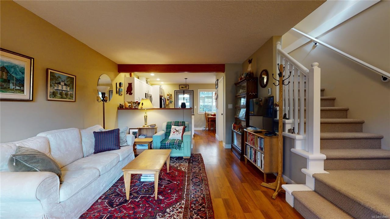 3-2529 Alexander St