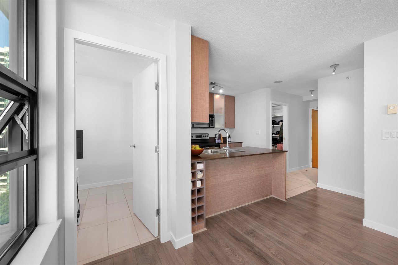 1505-977 Mainland Street, Vancouver