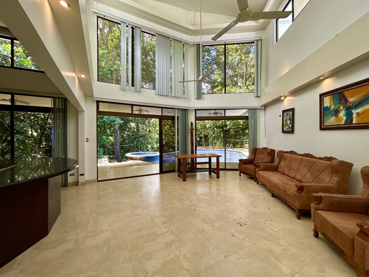 Fixer-Upper Home with an studio Office in Palmar Norte on a 4-Hectare Property