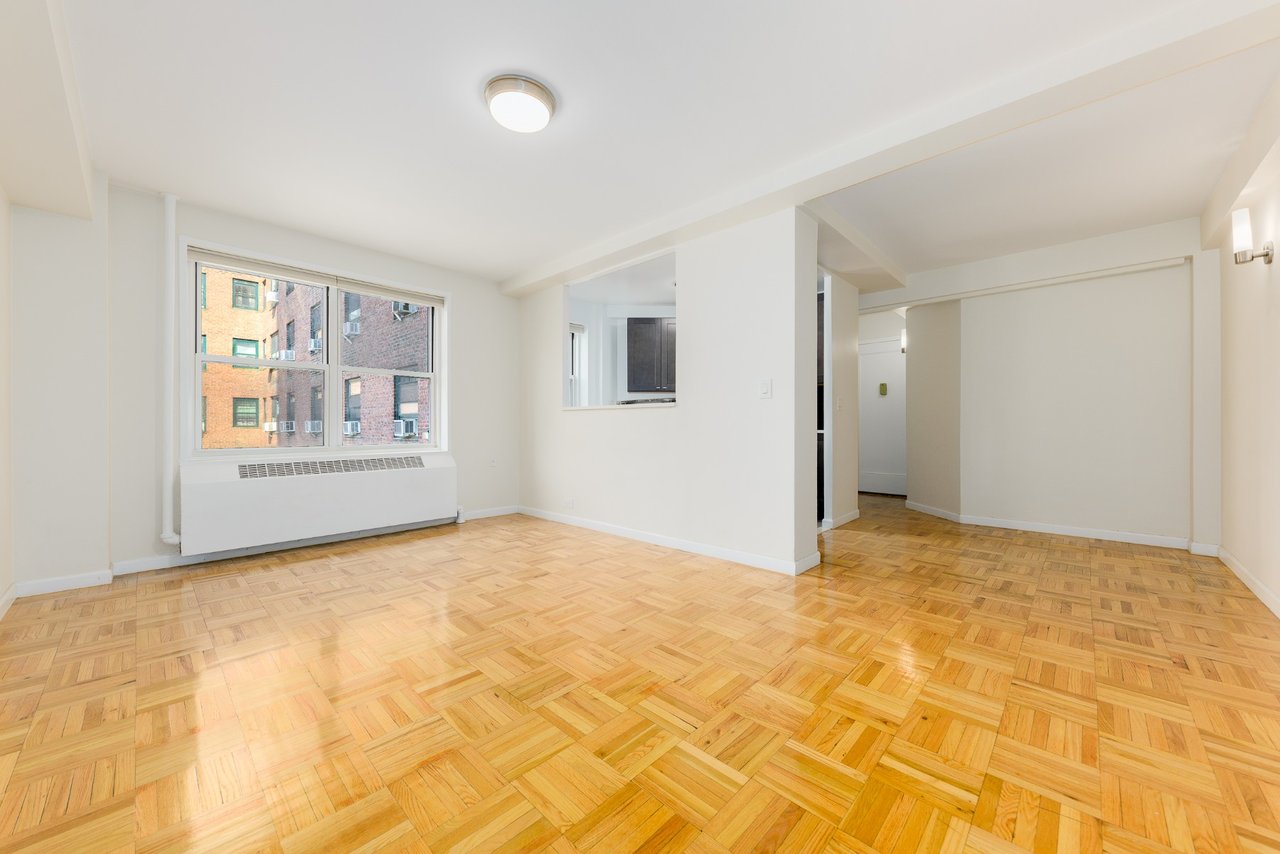 2235 5th Avenue Unit: MH