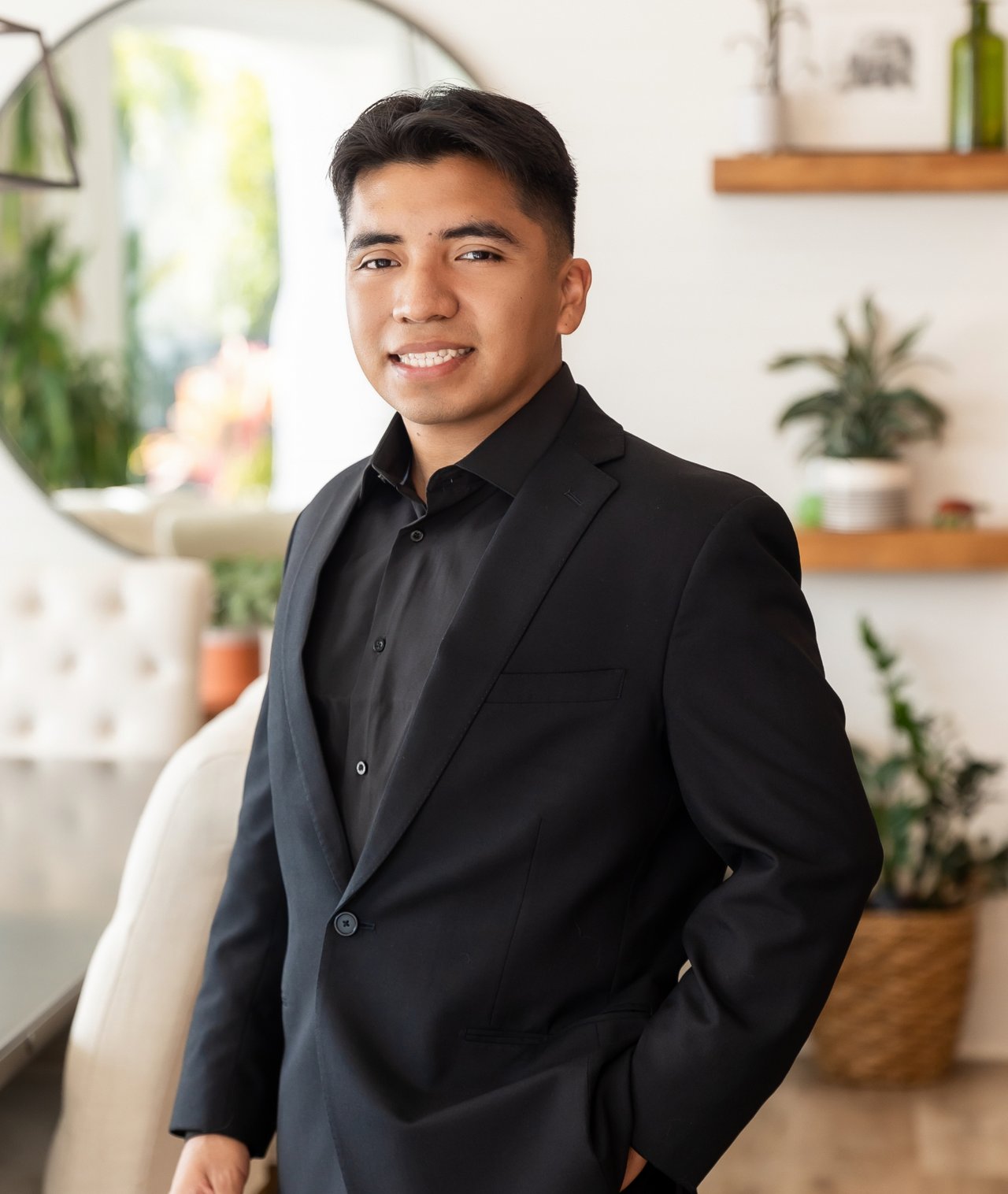 Daniel Vargas Carlsbad, CA Real Estate Agent Headshot