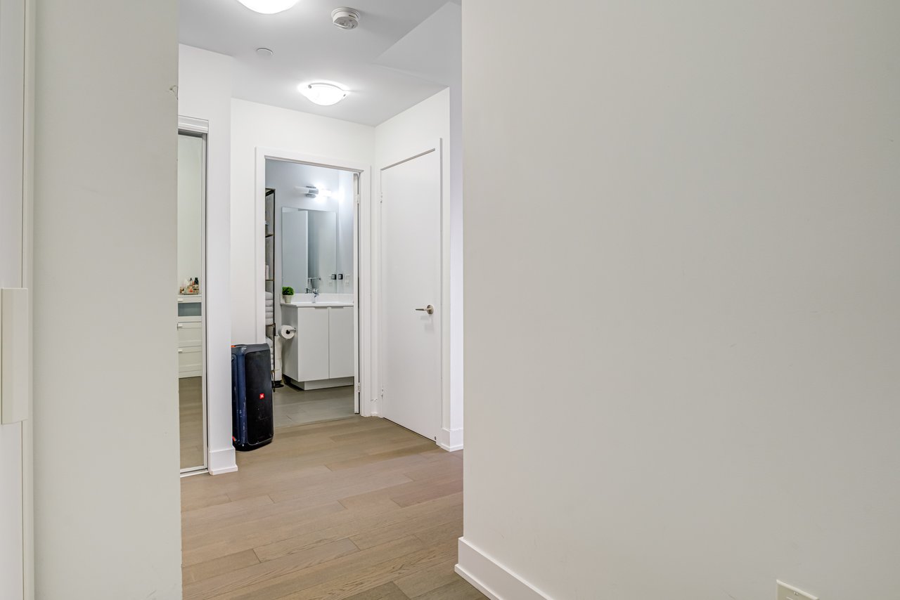 20 Shore Breeze Dr #4302