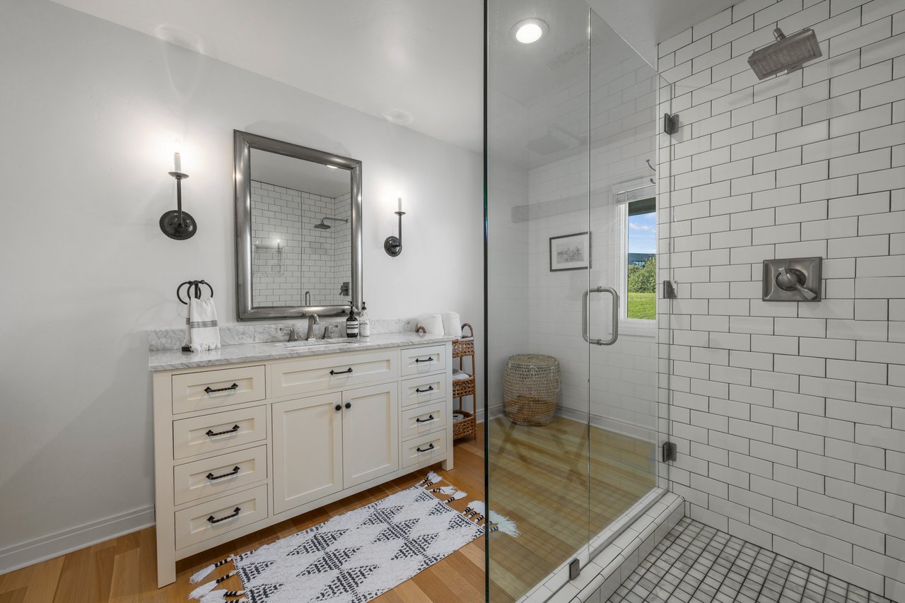 CONTEMPORARY HACIENDA with Privacy, Views, and Quality Craftsmanship