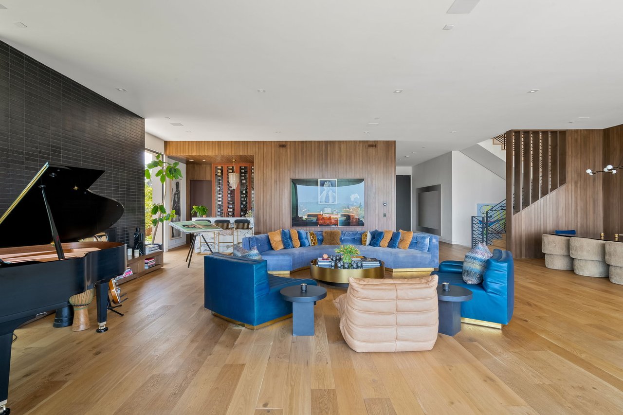 1030 Somera Road, Bel Air