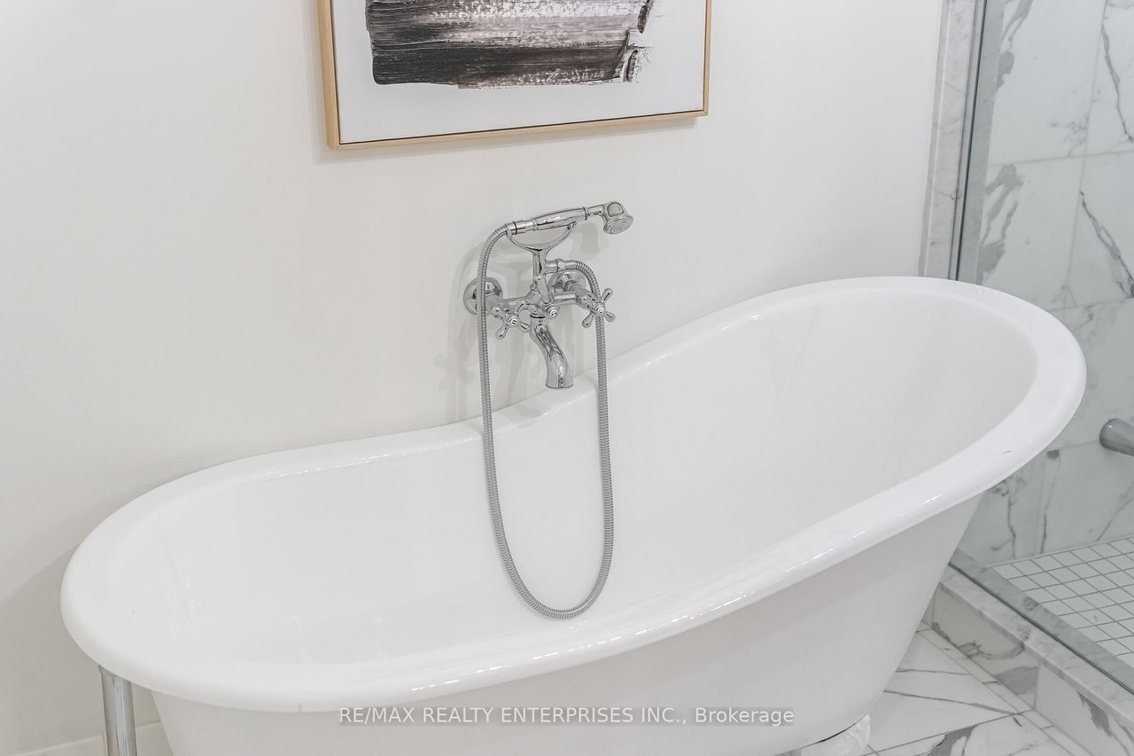 TERRACES OF OLD MILL PENTHOUSE