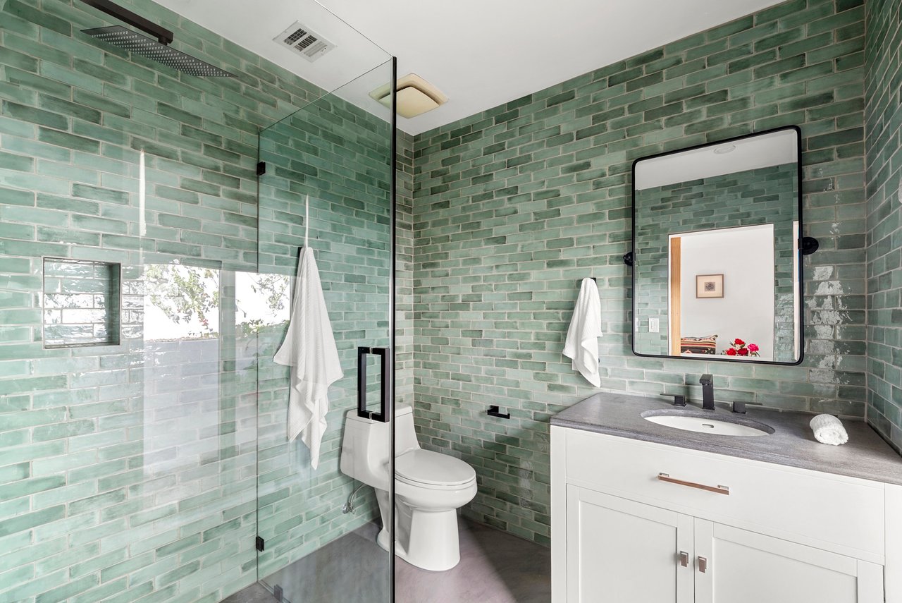 410 Entrada Dr, Santa Monica