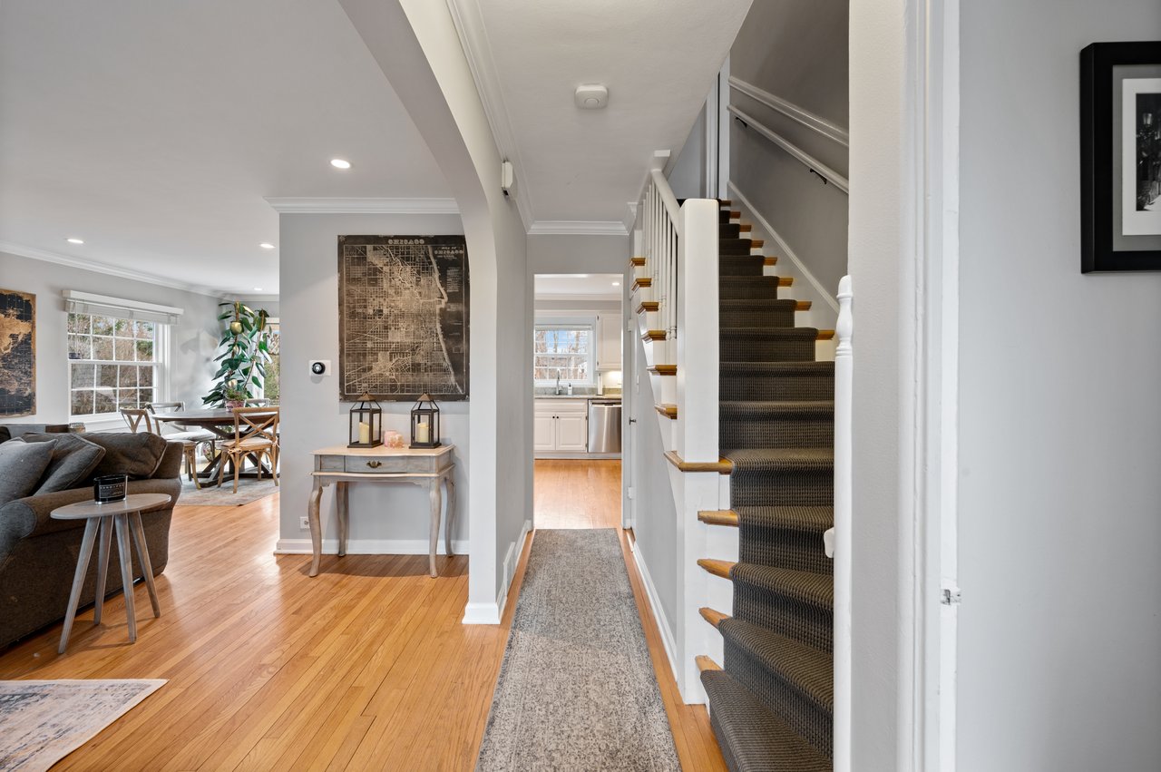 530 Woodland Lane South 