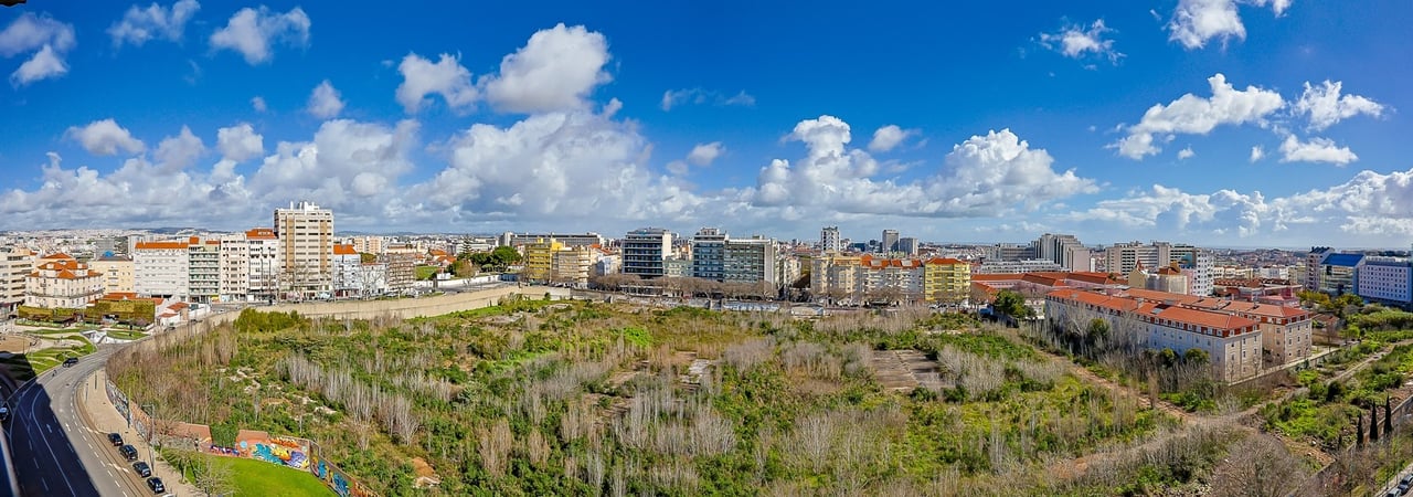 Luxury 3-Bedroom Apartment in Amoreiras with Panoramic Views