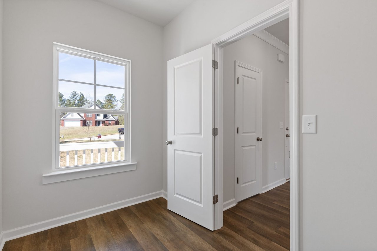688 Shoals Trl