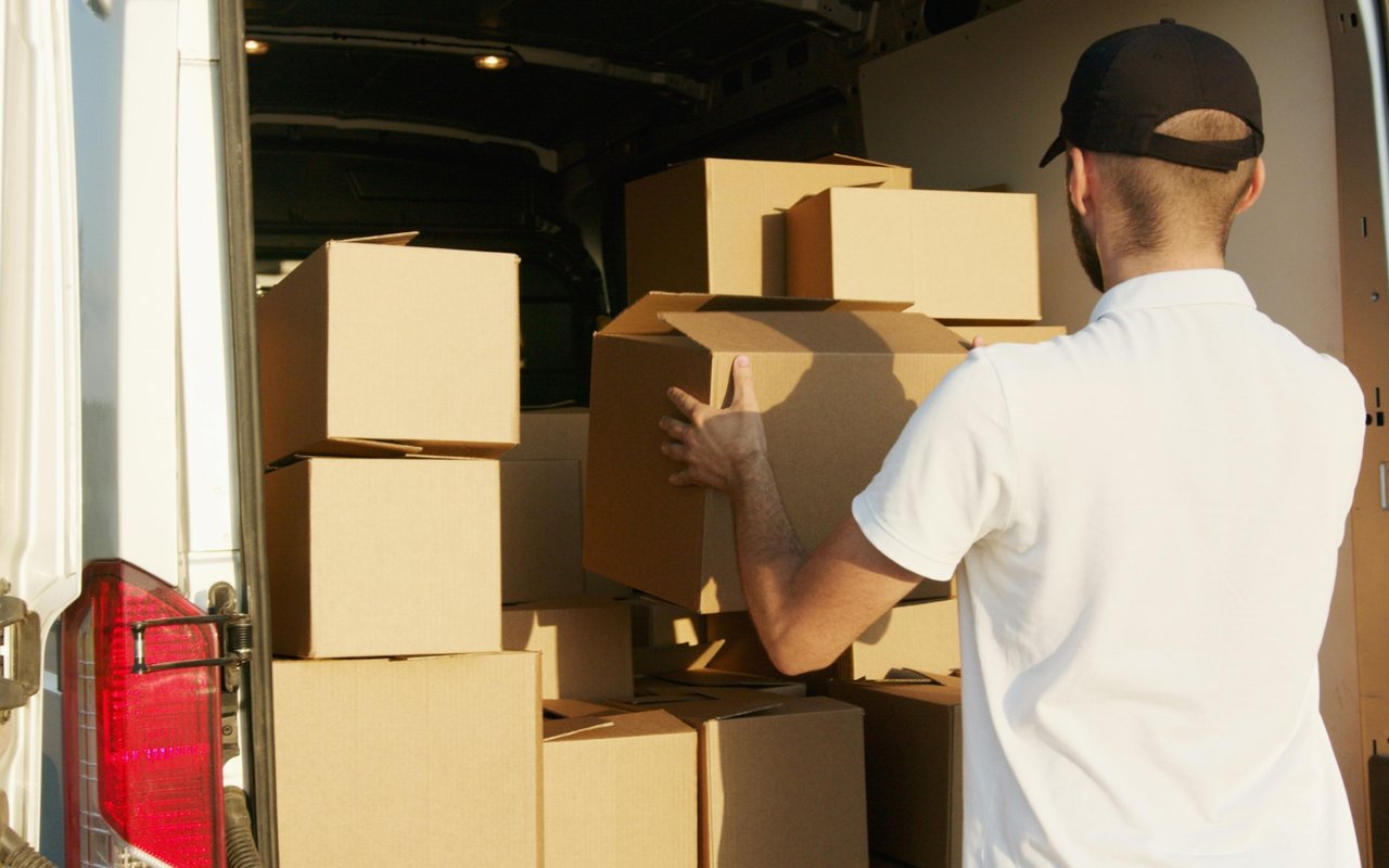 Fundamental Questions To Ask Before Hiring Professional Movers: Part 1