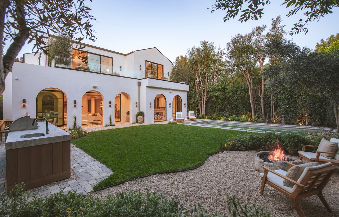 11916 Saltair Terrace, Brentwood