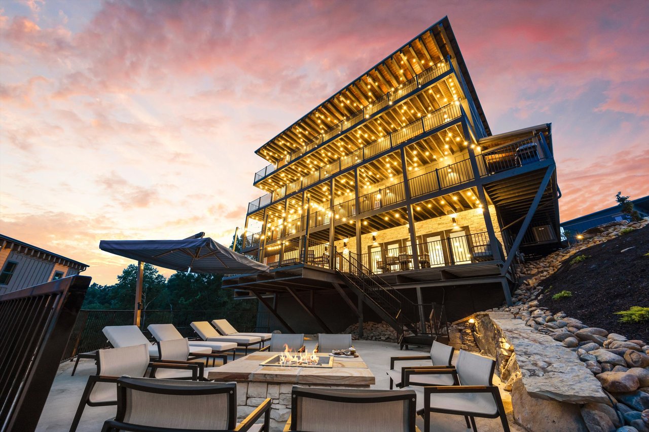 1362 Rambling Creek Way