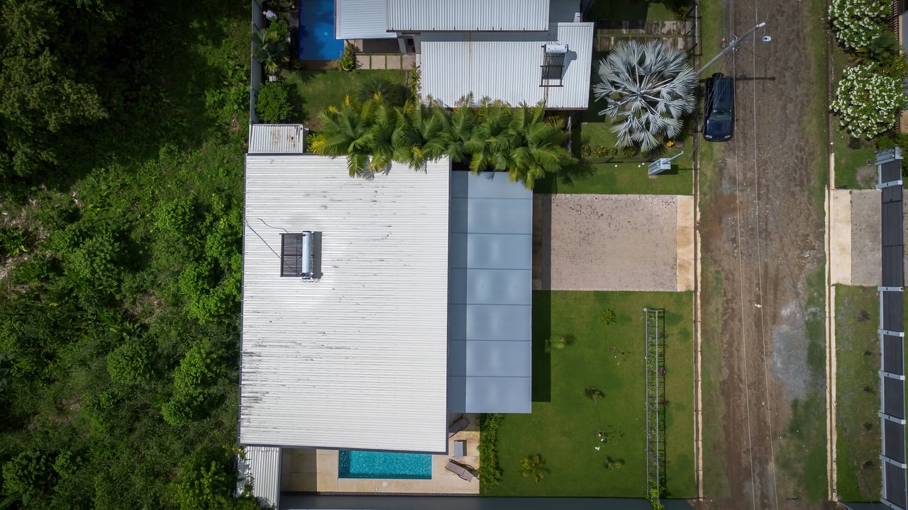Modern 3-Bed, 3-Bath Home with Pool in Uvita – Walk to Town | Jardines del Sol