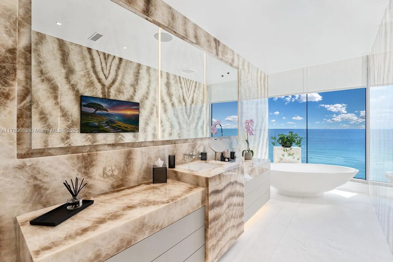 17975 Collins Ave #N701