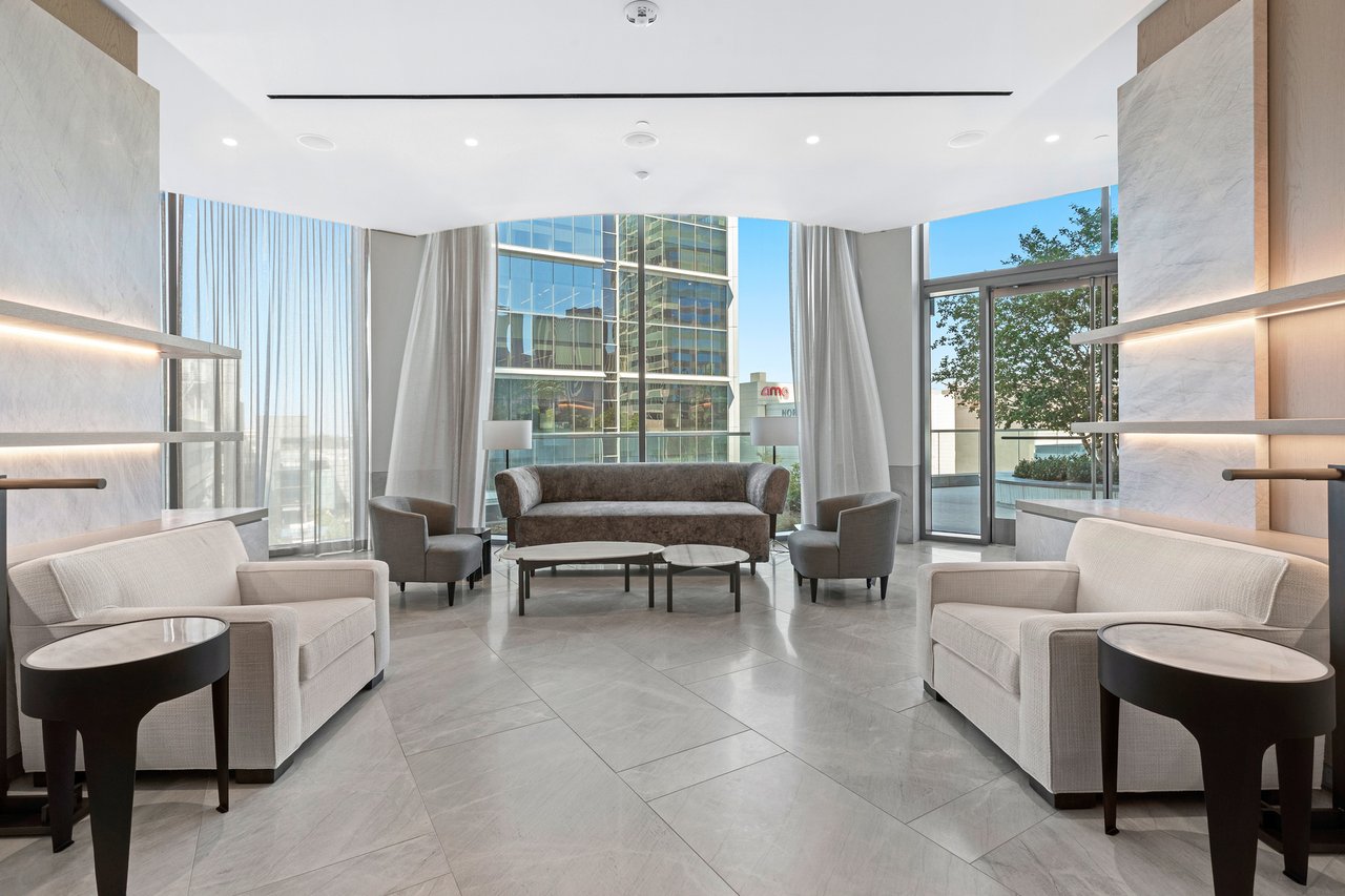 211 W. Elm Court, No. 3D