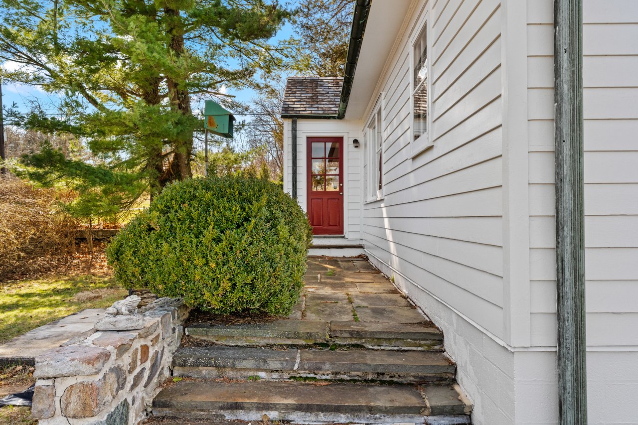 2016 Stonesthrow Road