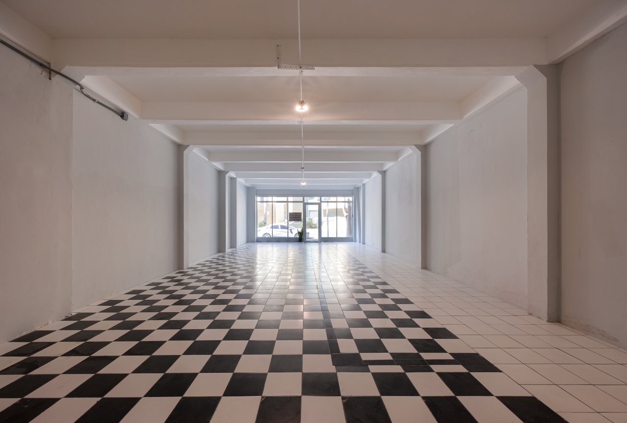 1103 Av. Juan Ponce de León, Miramar