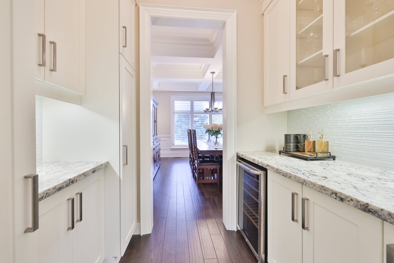 1356 Thornhill Drive