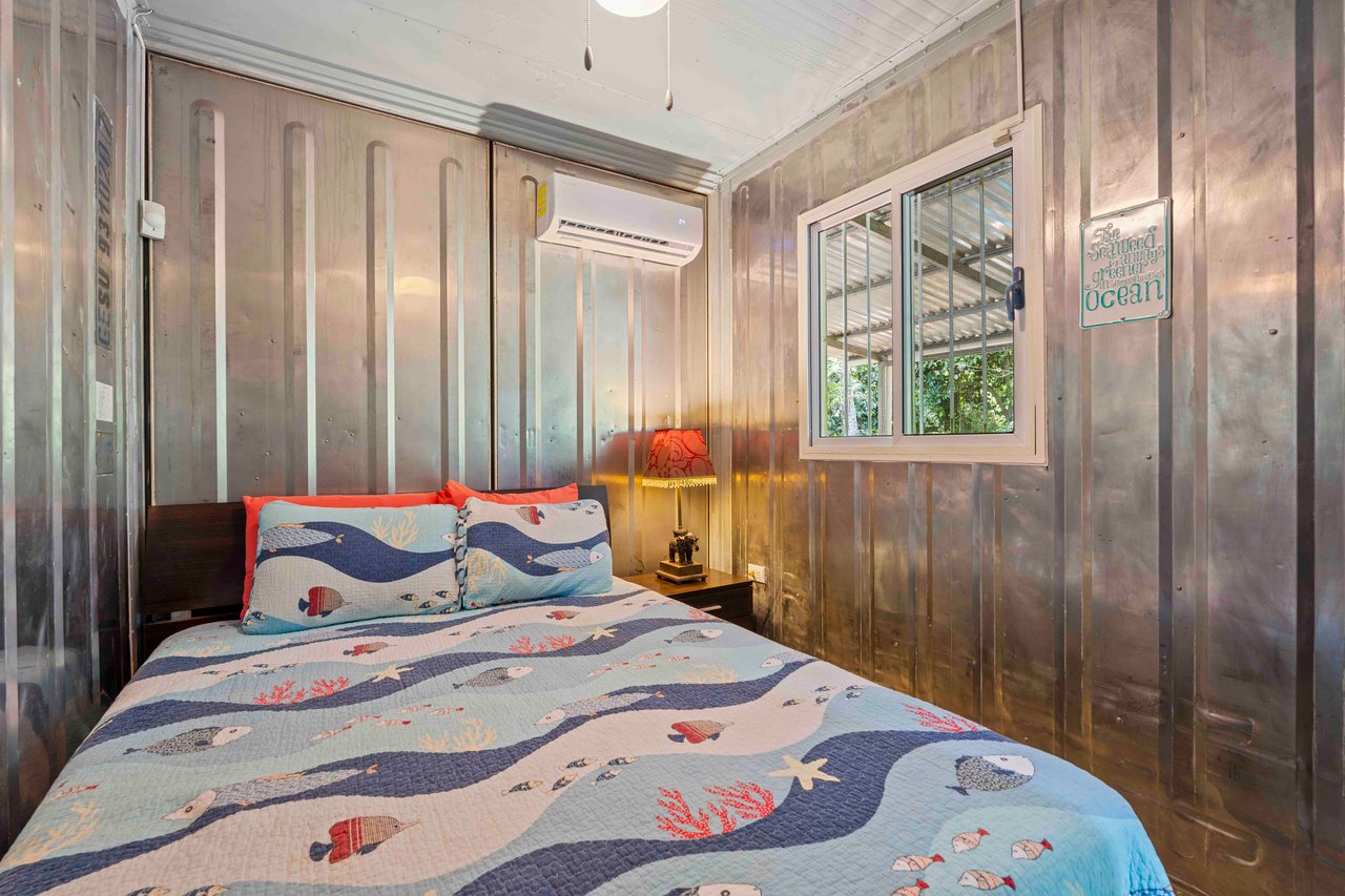 Casa Lemonpaloosa | Very Private Container Home!