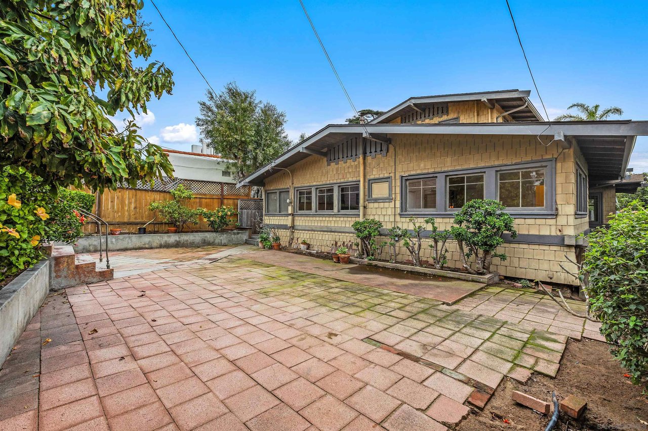 1884 Lyndon Rd San Diego, CA 