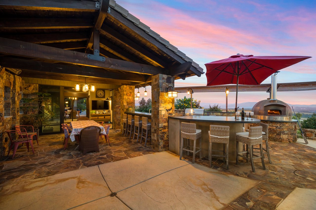 41005 Valle Vista