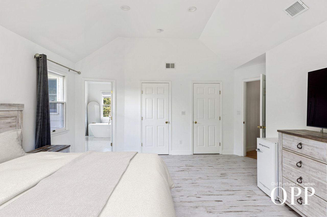 1.28 Acres of Updated Living in Brookhaven Hamlet