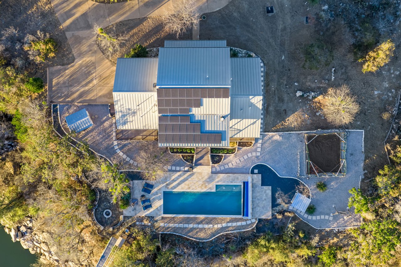 4300 Travis Peak Trail