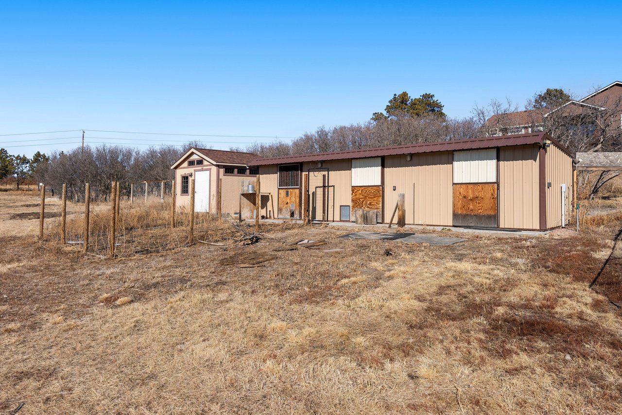 4255 Arrowhead Drive