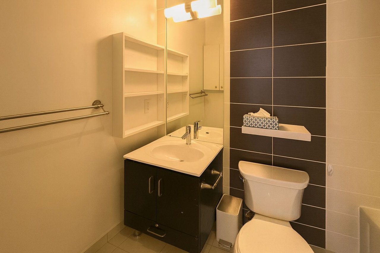 205 Sherway Gardens Road 2405