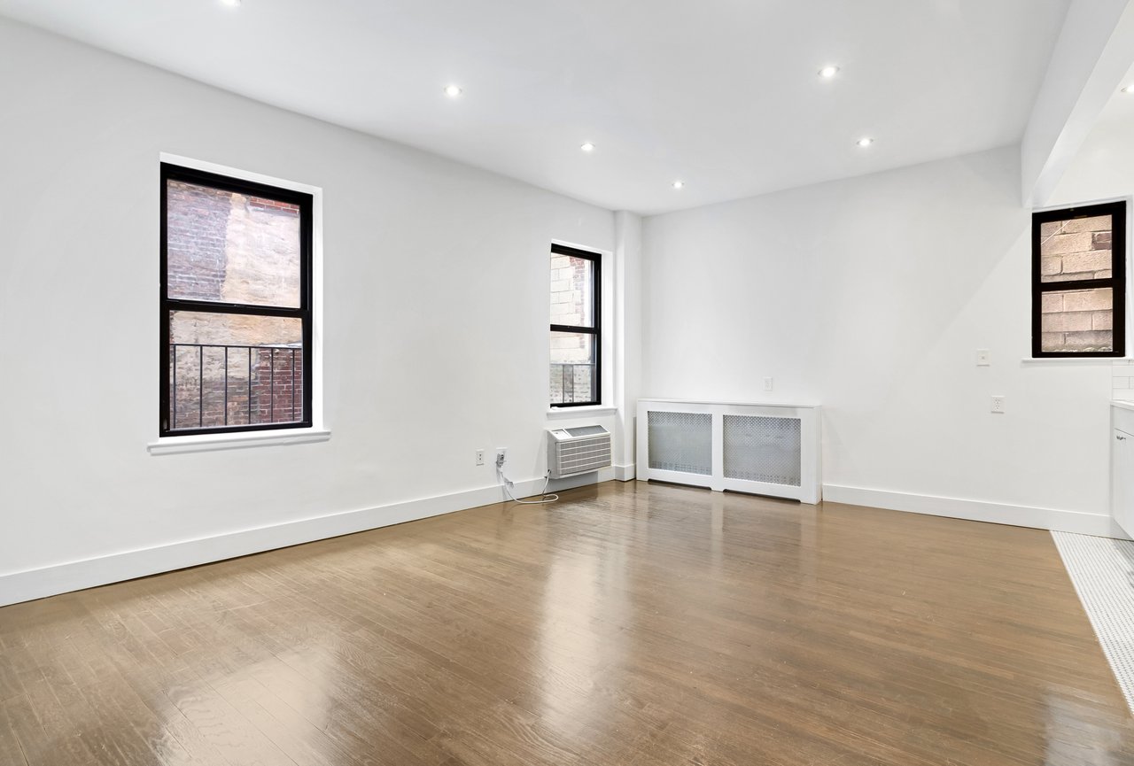 425 East 74th Street