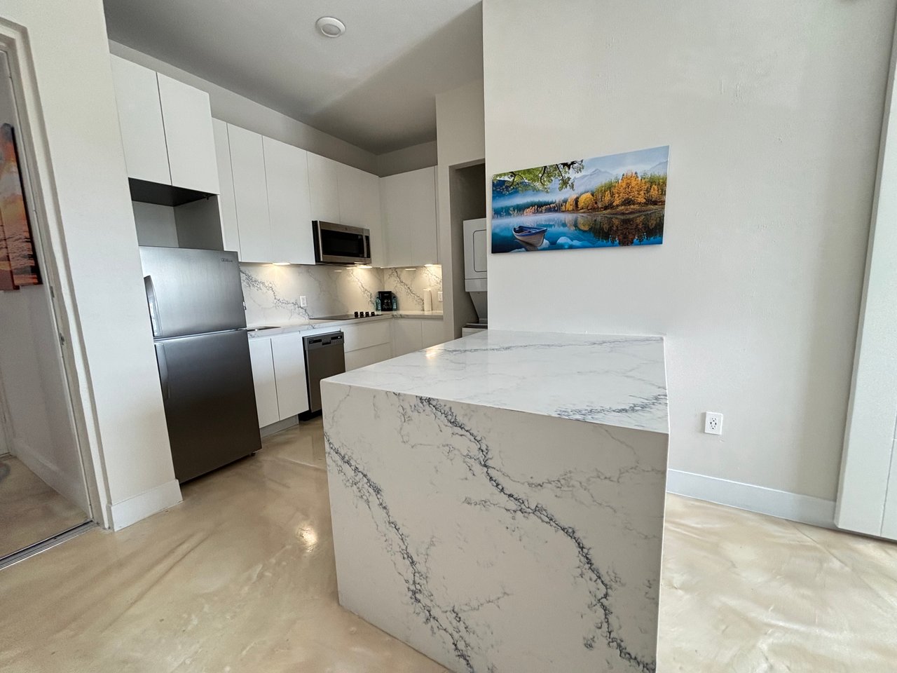 STUDIO ONE WEST | 1 BEDROOM