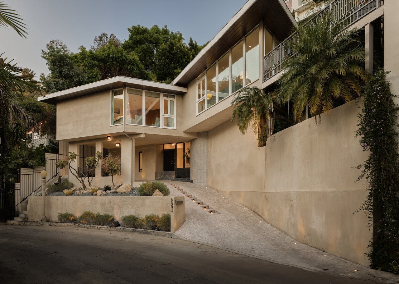 8593 Hollywood Blvd, Hollywood Hills