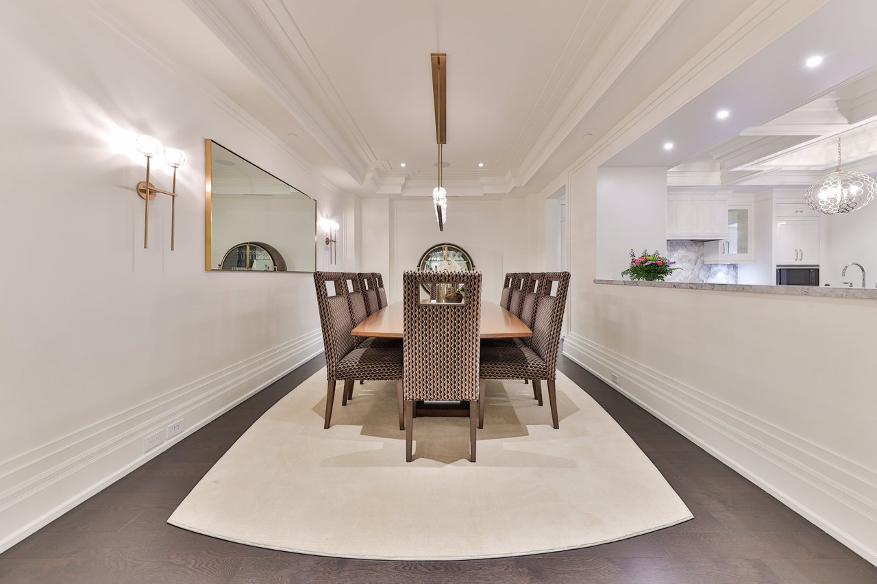 307-300 Randall Street, Oakville