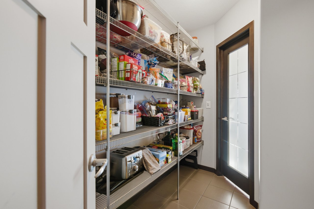 71 Panatella View NW