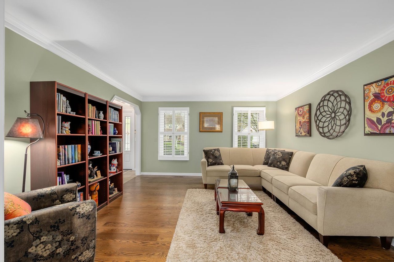 1432 Terrance Drive, Naperville IL – Updated Winding Creek Home with Water Views