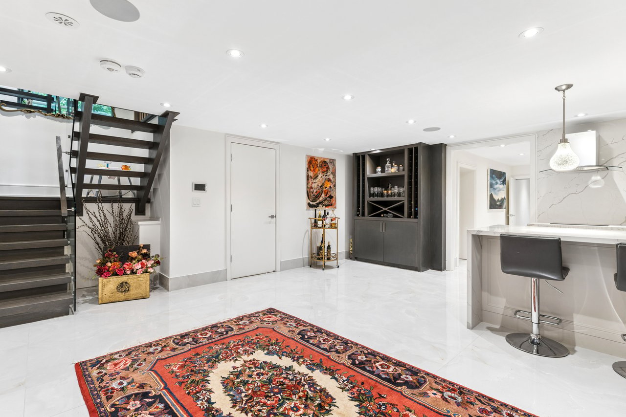150 Sandringham Drive