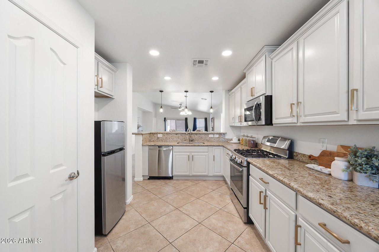 2159 E Stacey Rd