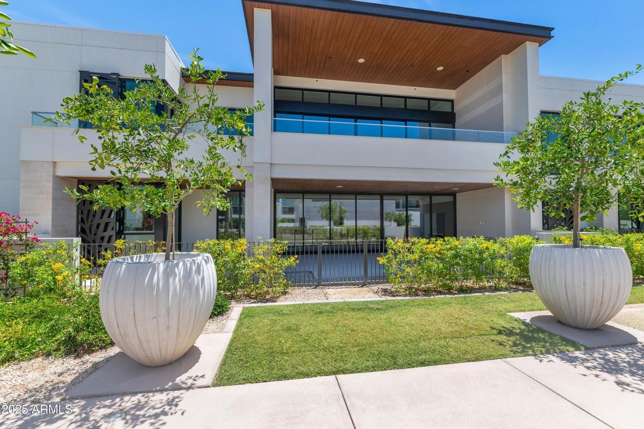 6587 N Palmeraie Blvd, #1051