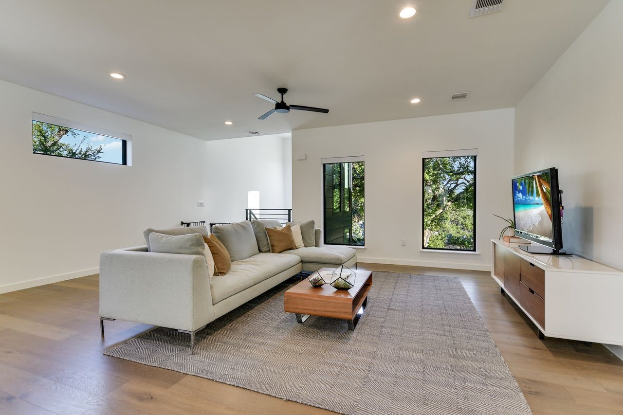 Reveille Modern
