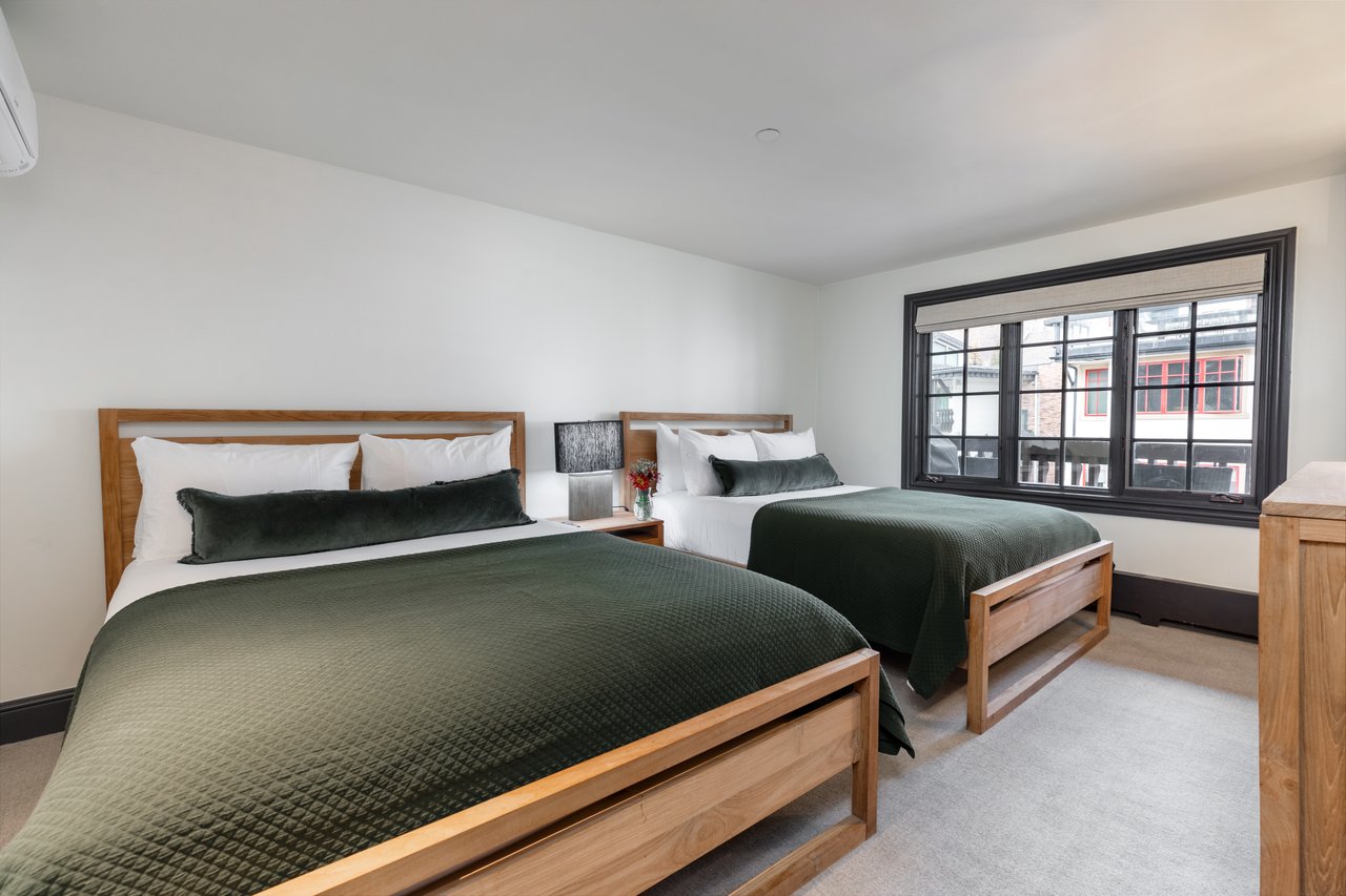 The Lodge at Vail Condominiums #360