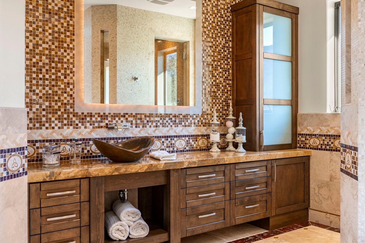 10570 E Pinnacle Peak Road