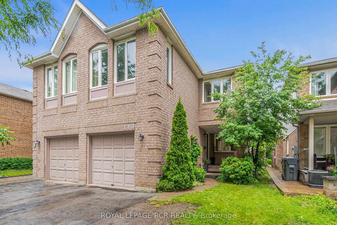 110 Townley Cres