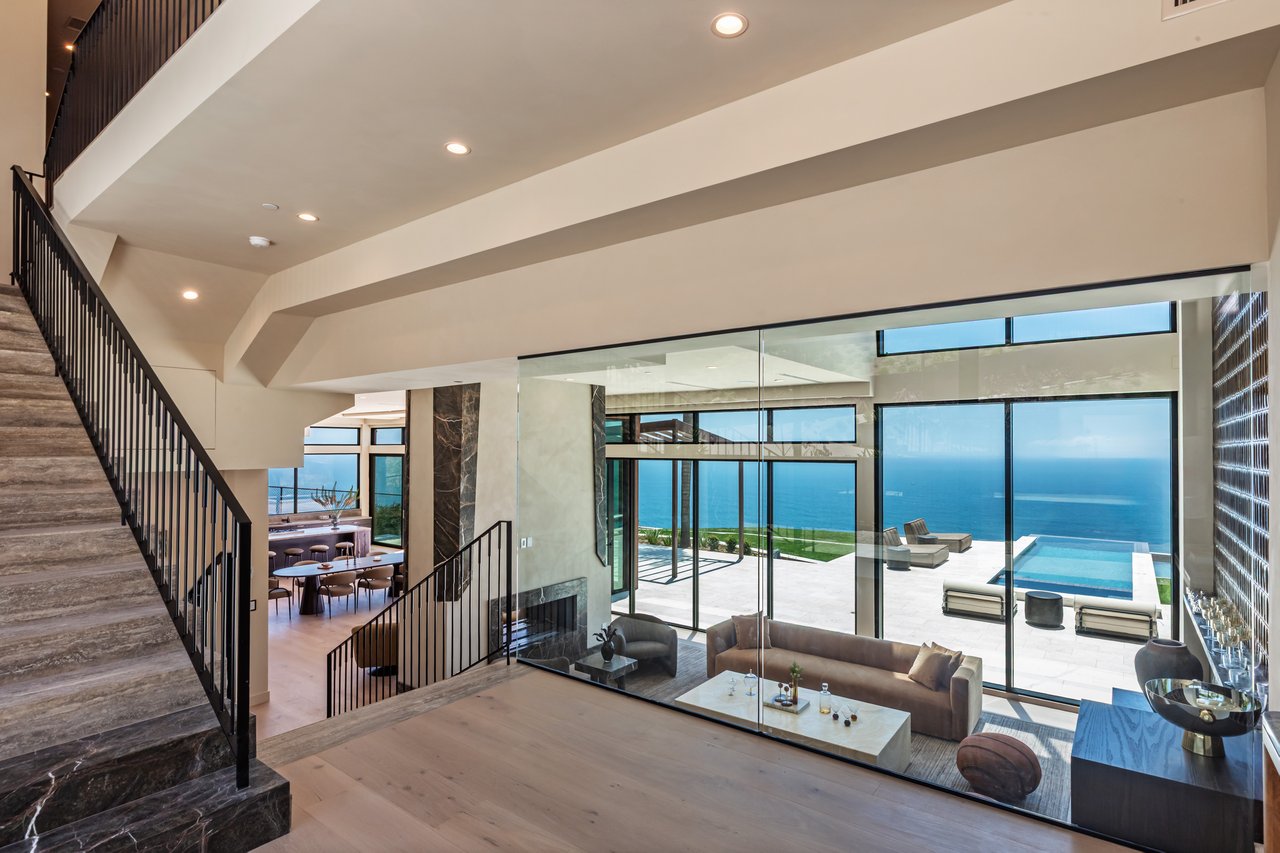 4346 Avenida De La Encinal