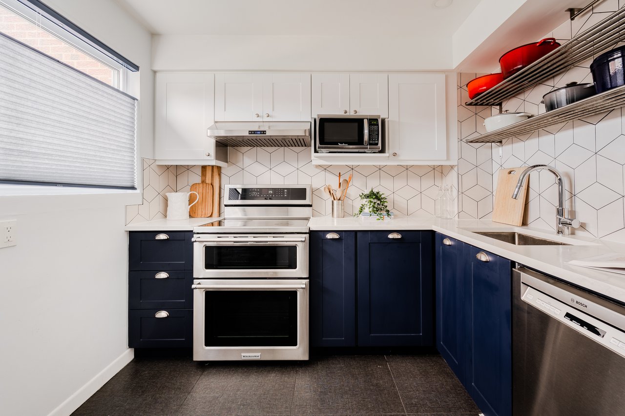 130-90 Edgewood Ave